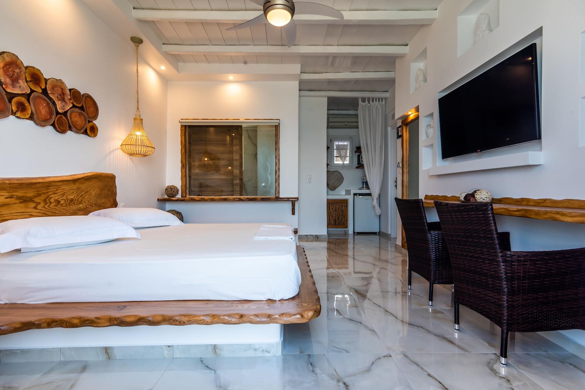 Niki Savvas Studio & Suites Полония Екстериор снимка